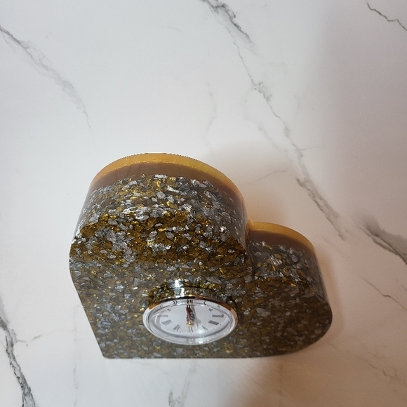Resin Rock Clock - Picture 2 of 5